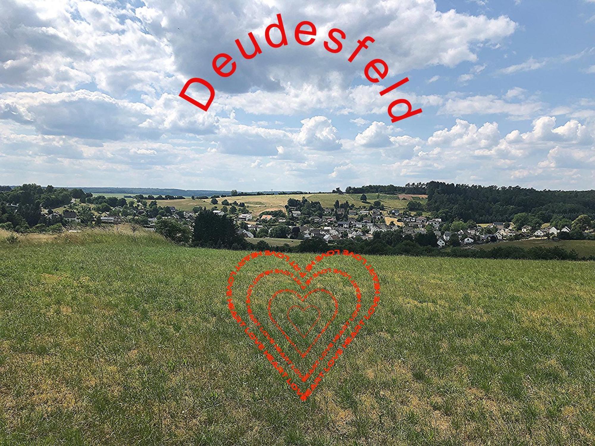 Pension Zur Quelle Deudesfeld Exterior foto