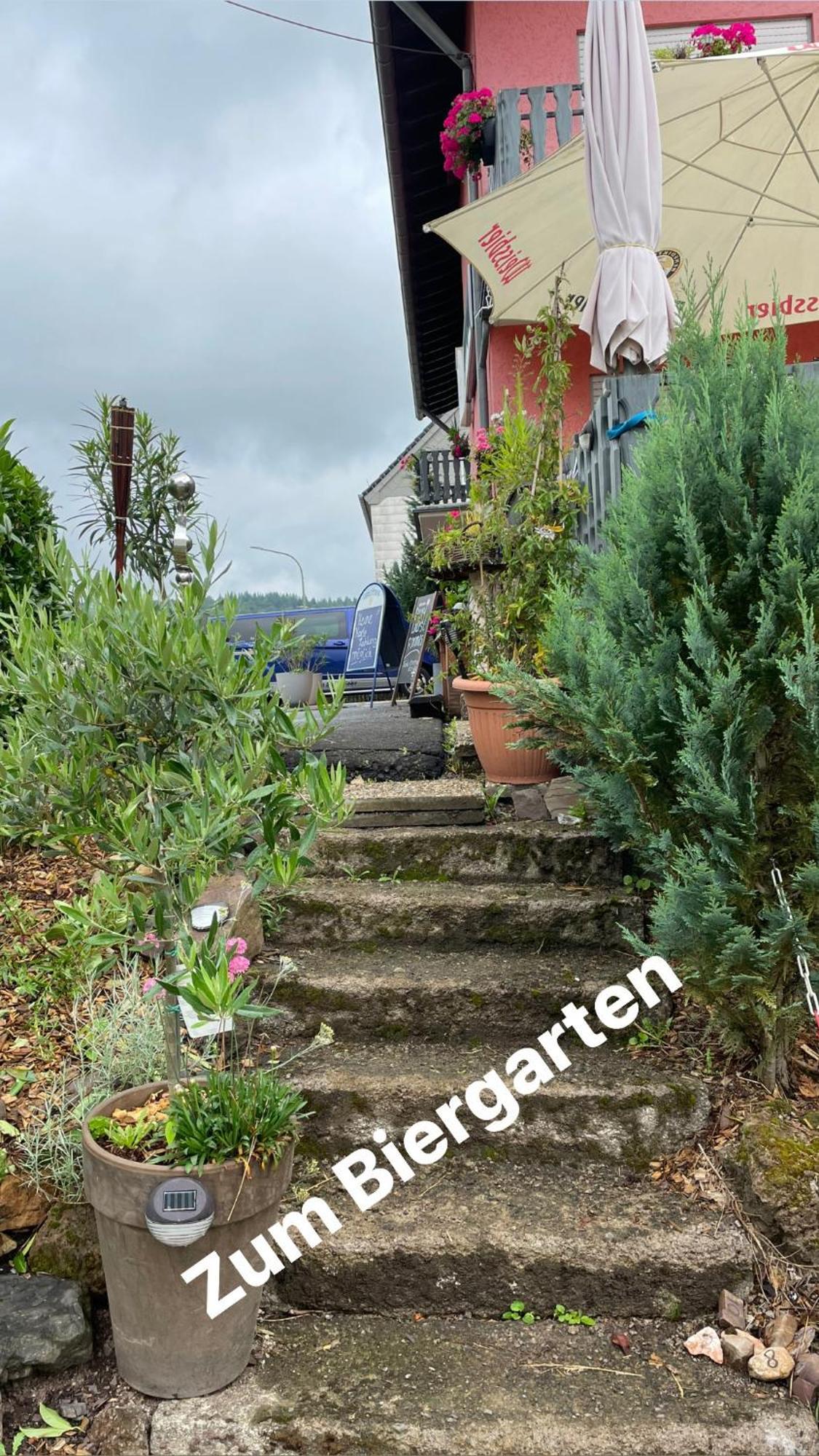 Pension Zur Quelle Deudesfeld Exterior foto